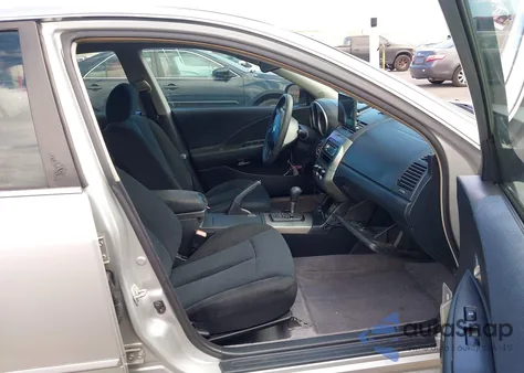 2004 Nissan Altima 2.5 S z USA, uszkodzony, nr VIN 1N4AL11D24C187979